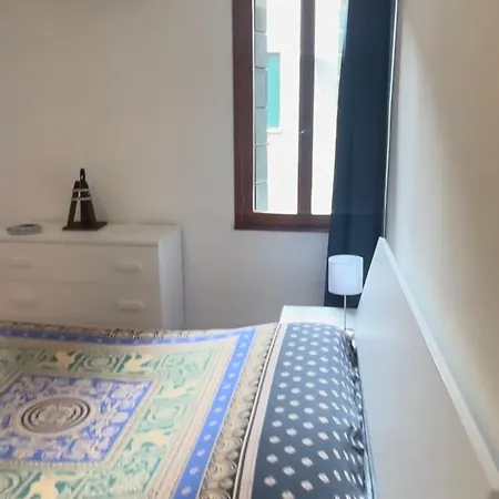 Venice Apartment *
